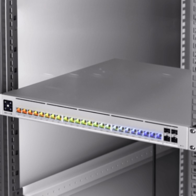 Ubiquiti UniFi Pro HD 24 L2/L3 2.5G Ethernet 1U Rack-mountable Managed Switch